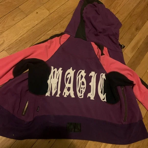 LGB “MAGIC” BOXER HOODIE
